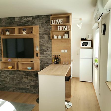 Apartman Anamaria Gospić Kültér fotó