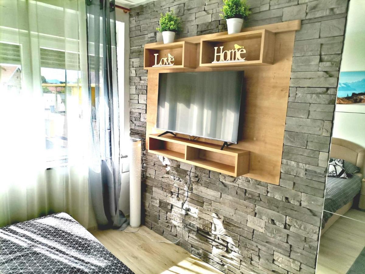 Apartman Anamaria Gospić Kültér fotó