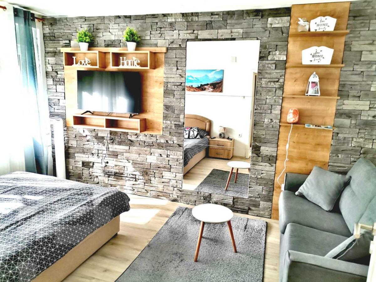 Apartman Anamaria Gospić Kültér fotó